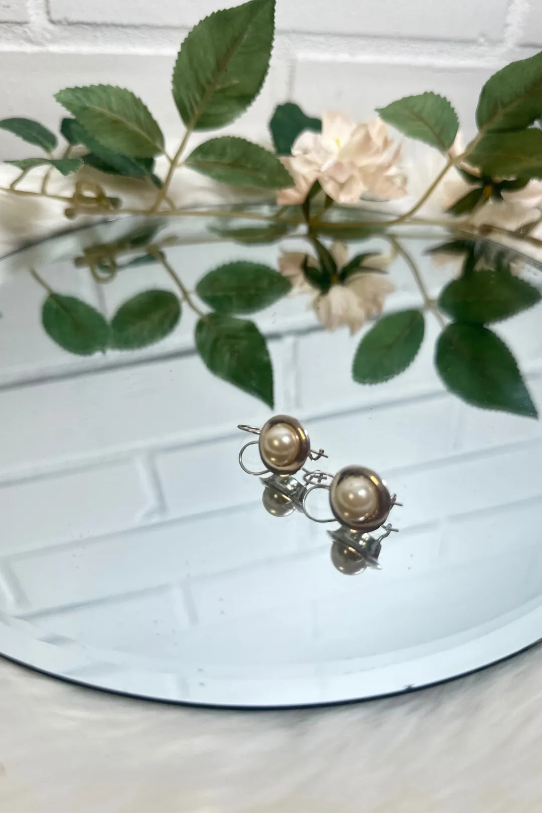 Vintage 925 hopeakorvakorut – helmi