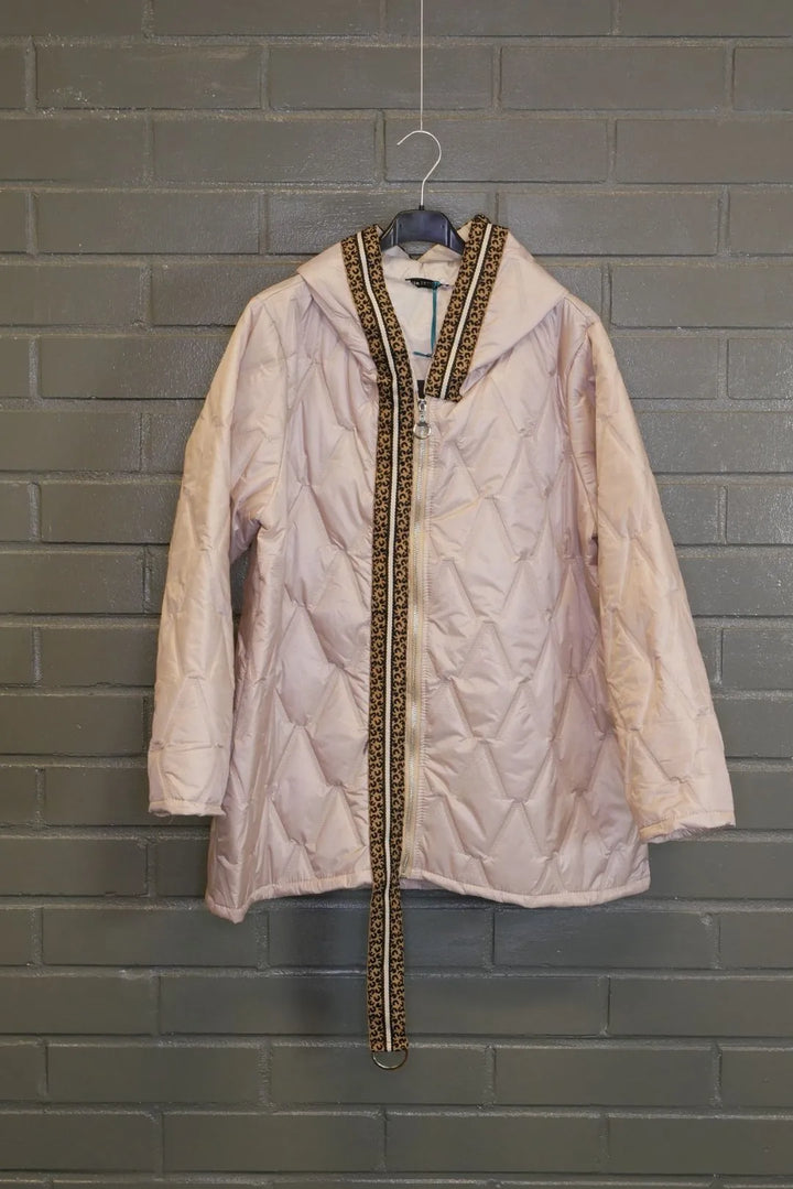 Kevyttoppatakki leonauhalla Henriikka