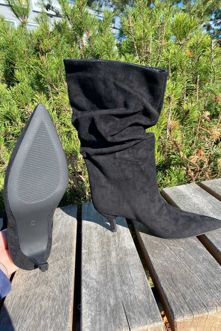 Löysävartinen Nilkkuri Rosa