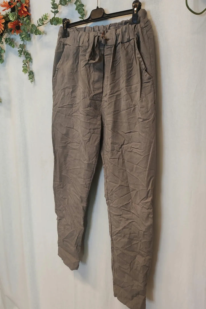 Perushousut koolle 46-50