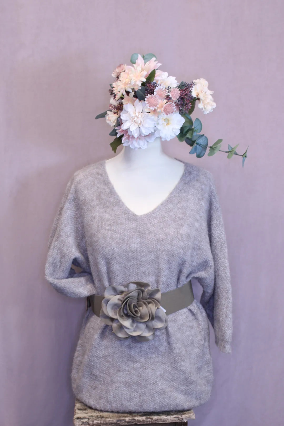 Kevyt V-Pääntieneule Sivi