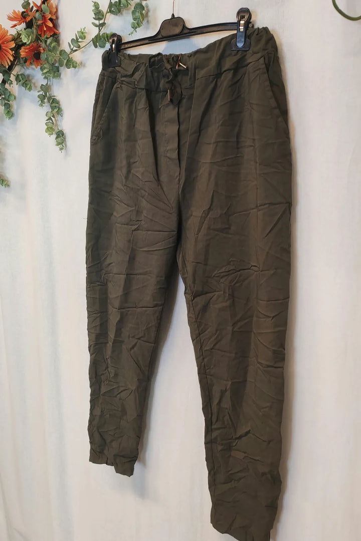 Perushousut koolle 46-50