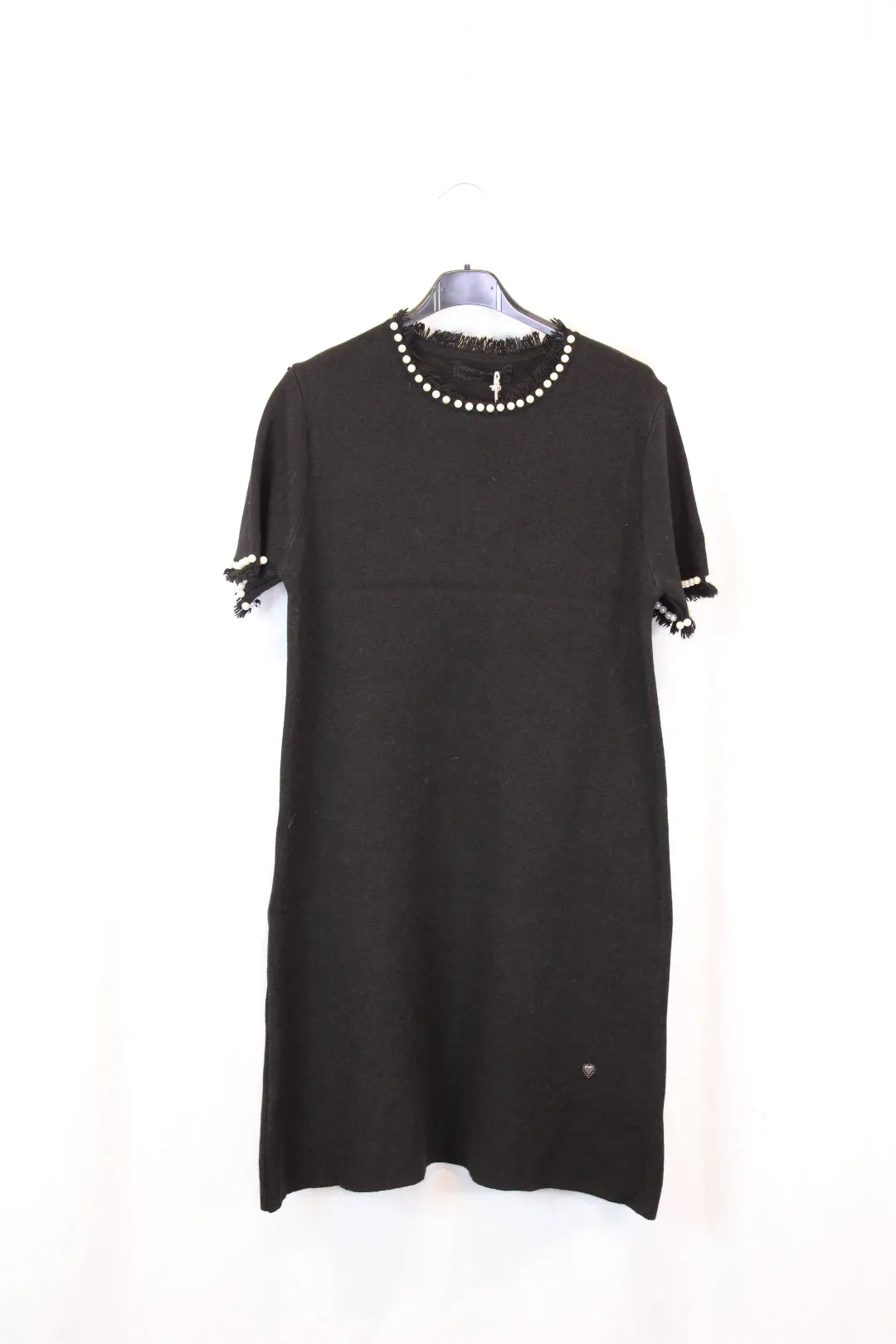 Neuletunika helmillä Helvi