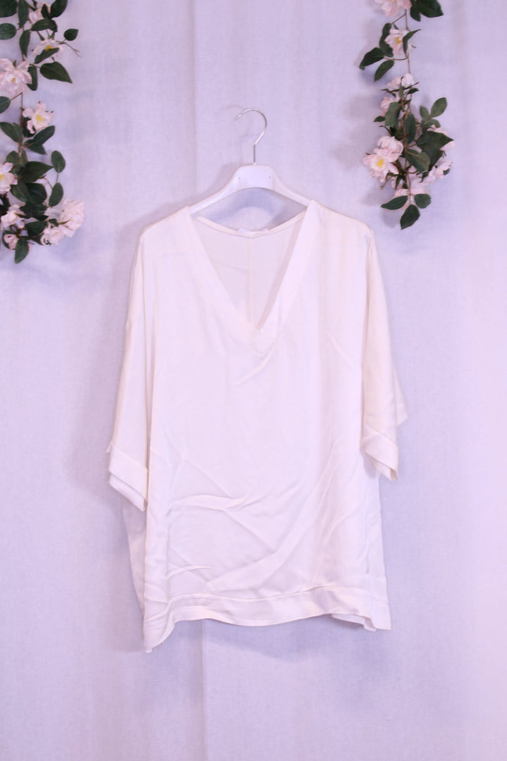 Lyhythihainen satiinipusero - Ulla