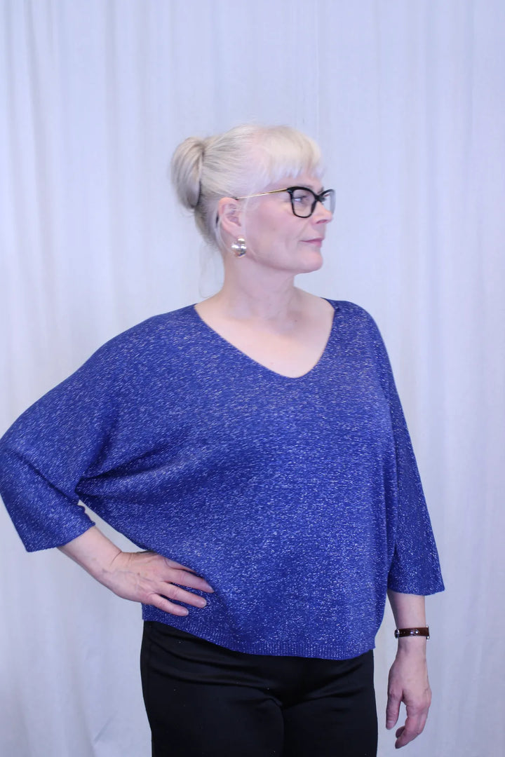 Kimaltava neule Aune