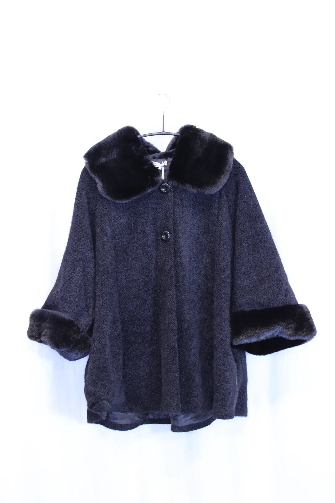 Kangastakki tekoturkiksilla Joanna