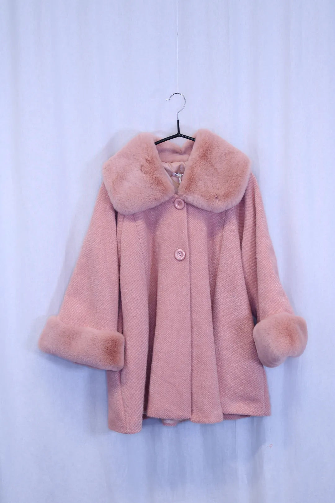 Kangastakki tekoturkiksilla Joanna