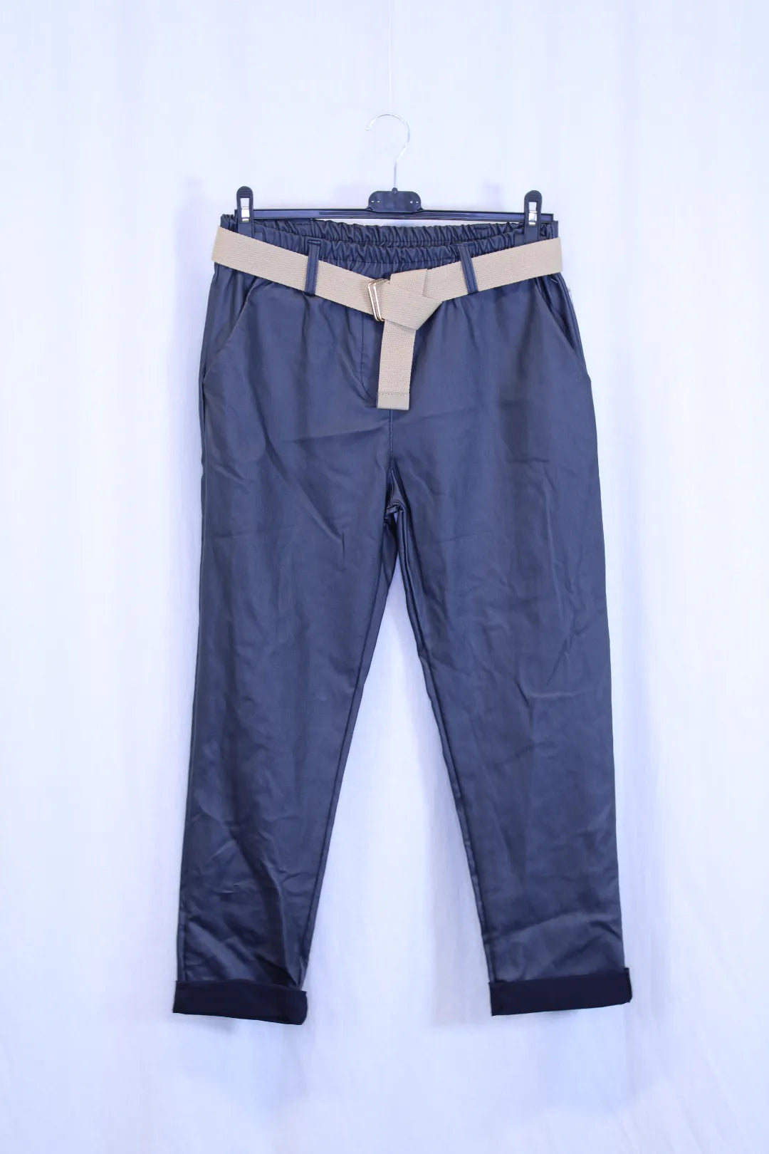 Coutatut housut suoralla lahkeella 40-44 Tinka