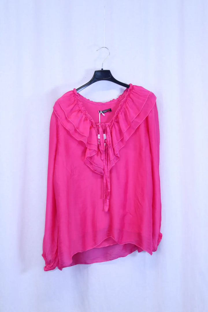 Silkkipaita röyhelöillä Saila