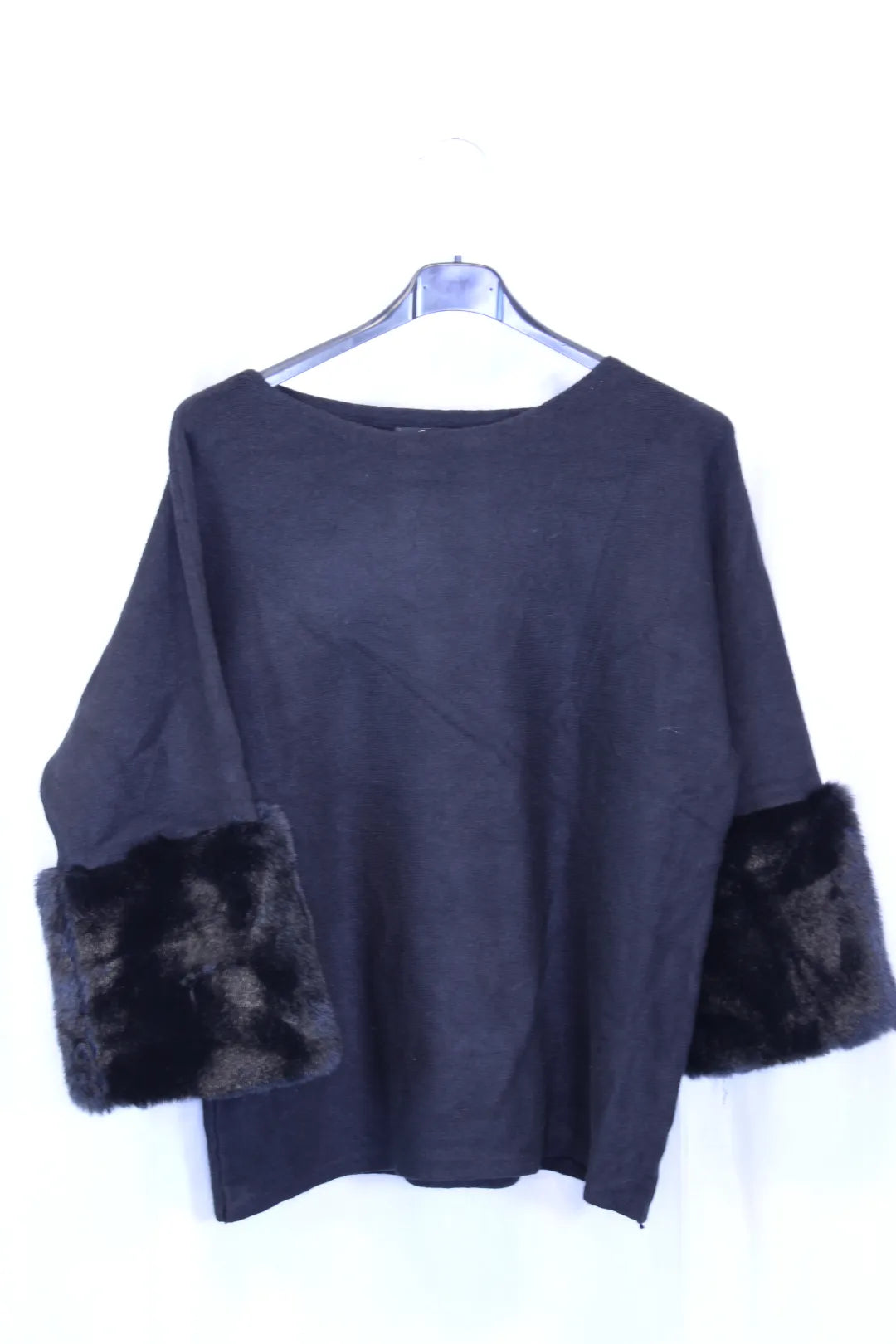 Neule tekoturkishihoilla Pilvi