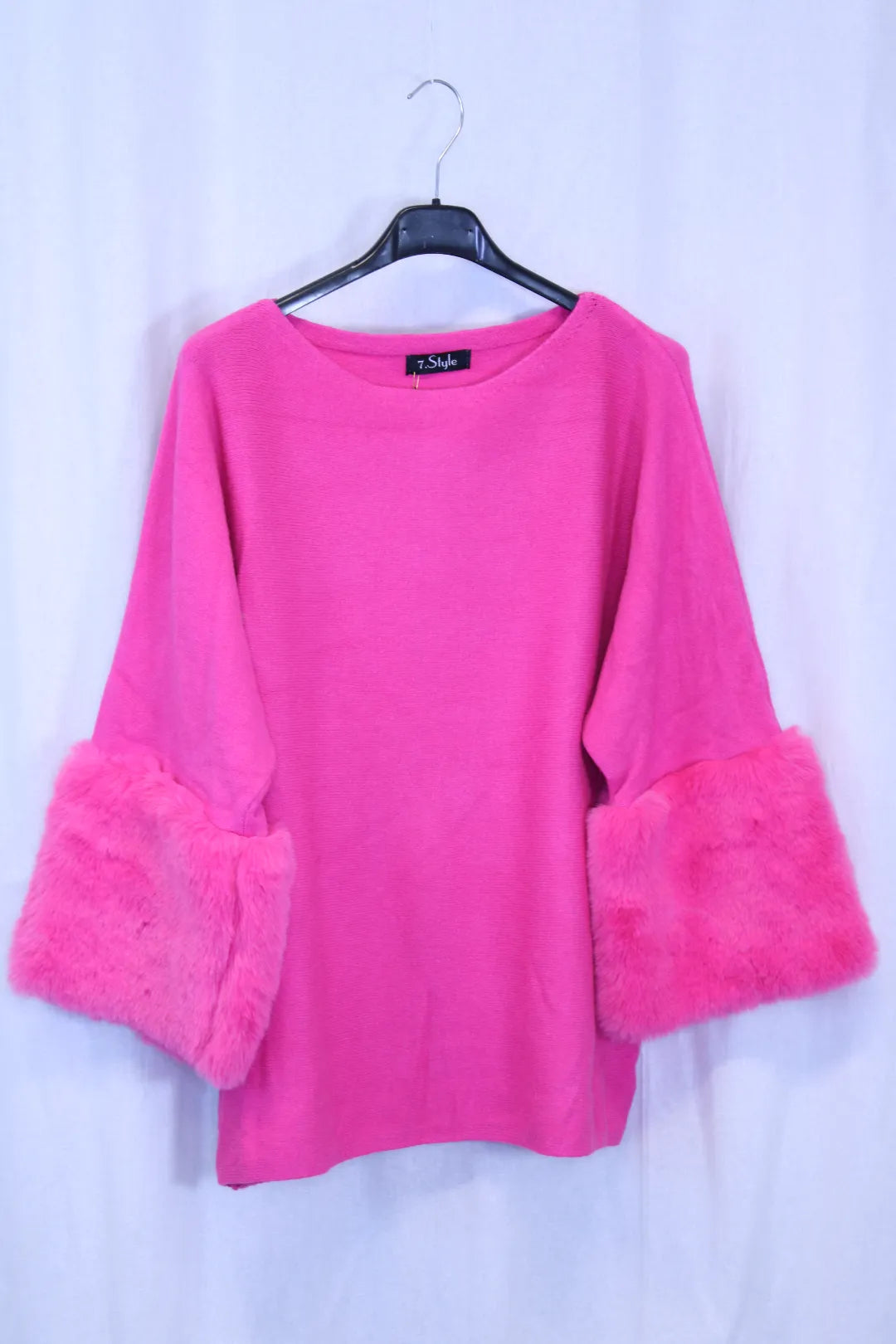 Neule tekoturkishihoilla Pilvi