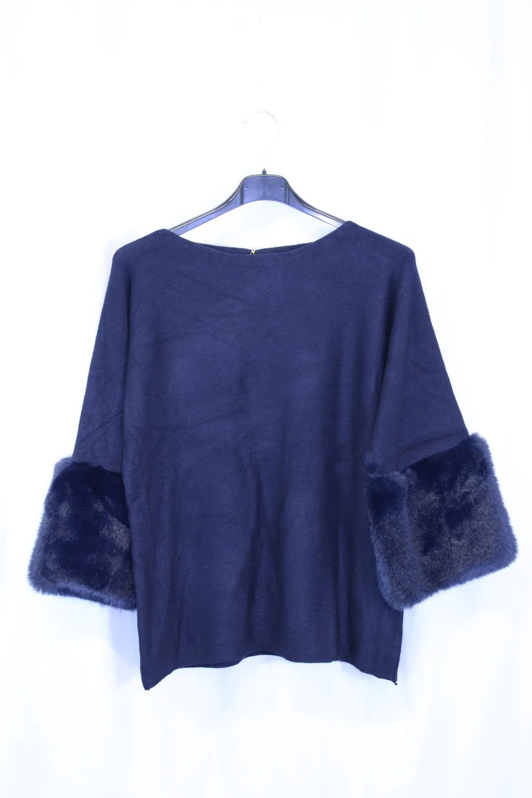 Neule tekoturkishihoilla Pilvi