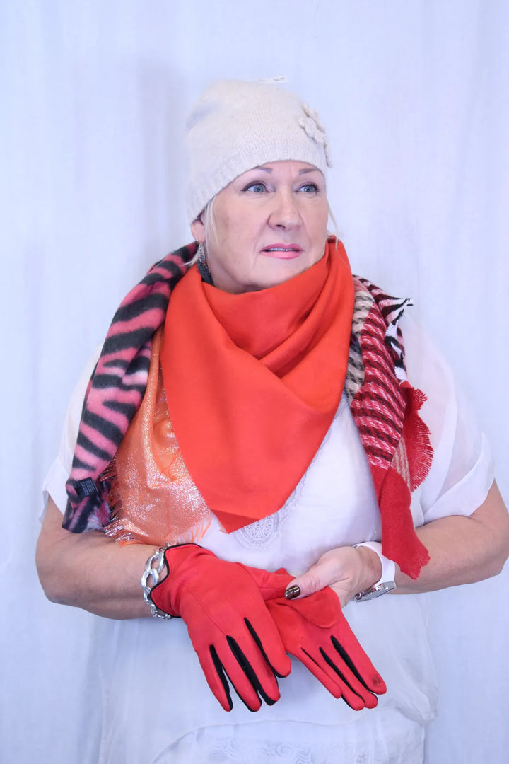 Huivi / Neljä tyyliä Aleksandra