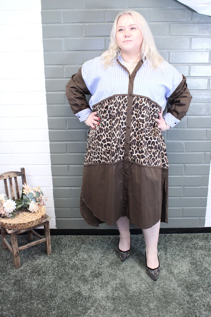 Raidallinen mekko/jakku Teresa 3XL