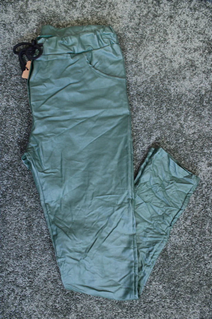 Coutatut housut/ pitkällä lahkeella 38-42 Irja