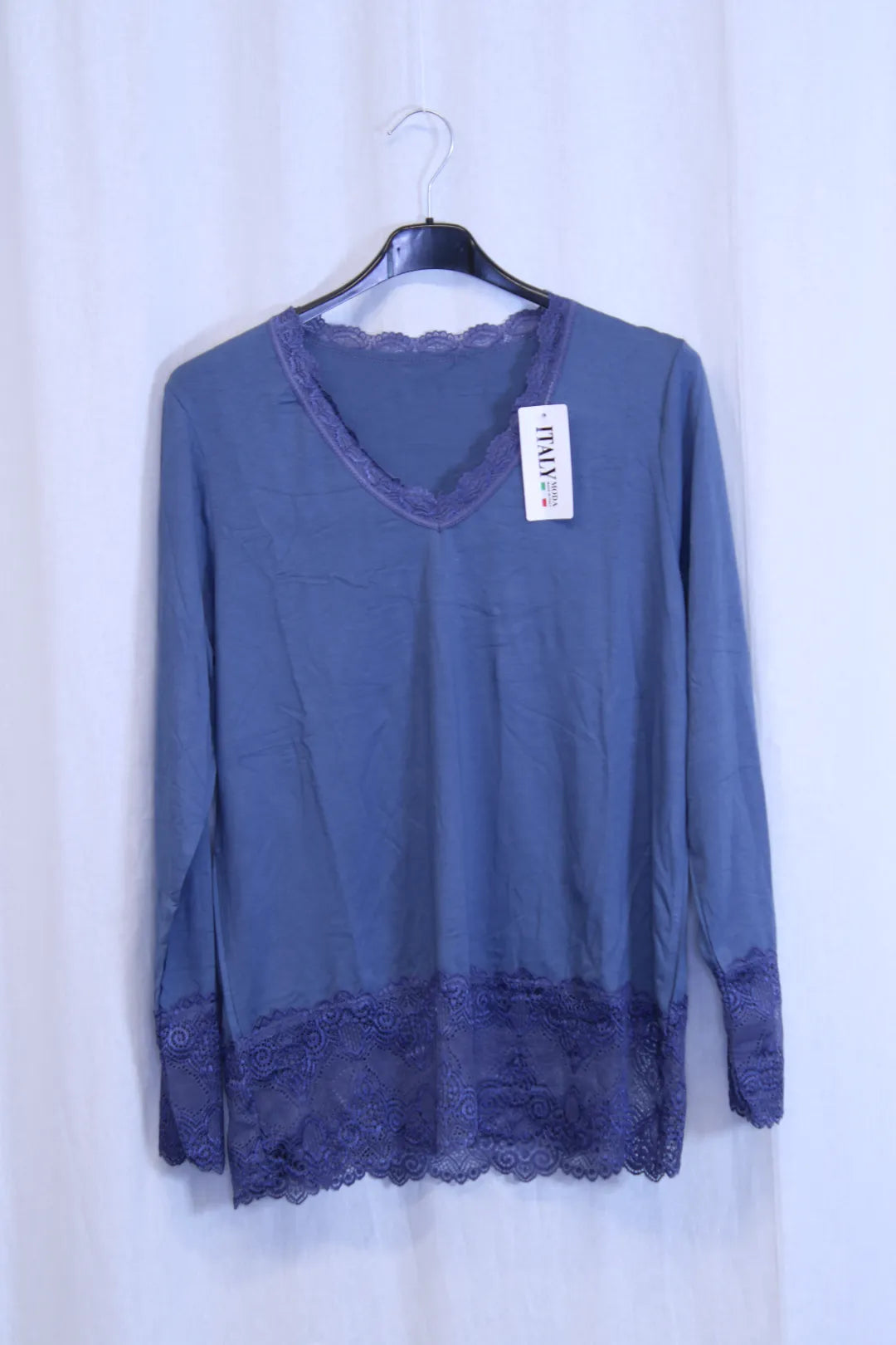 Pukeutumispaita pitsillä 40-44 Seela