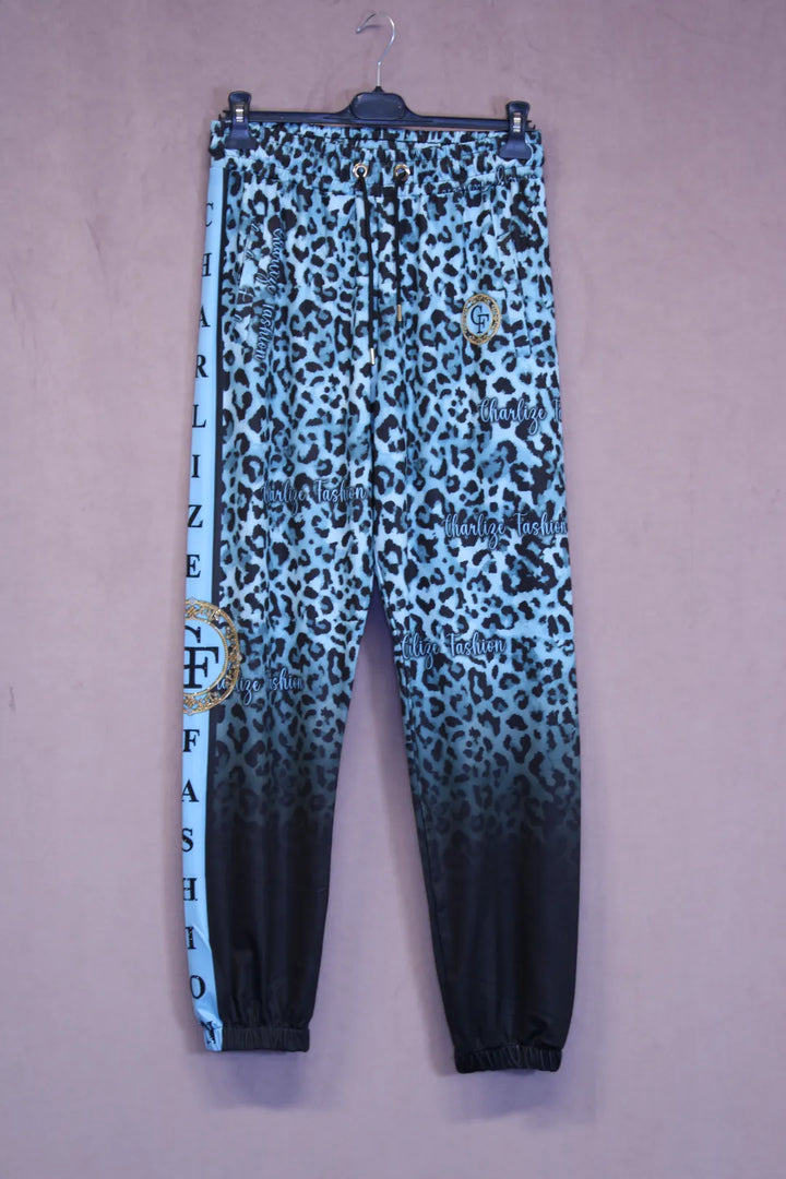 Liukuvärjätyt leopardihousut // Julianna