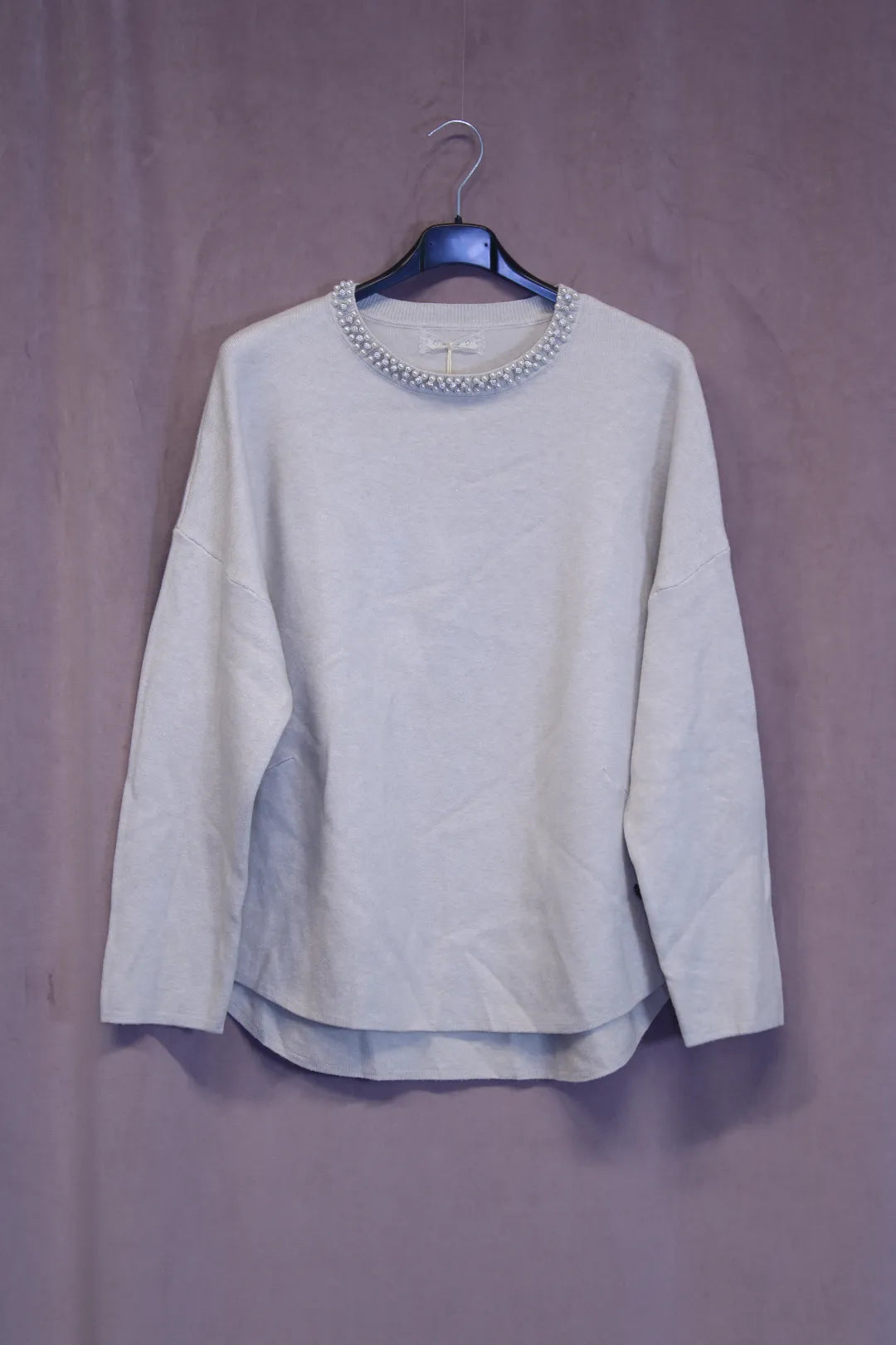 Neule helmikauluksella Aada