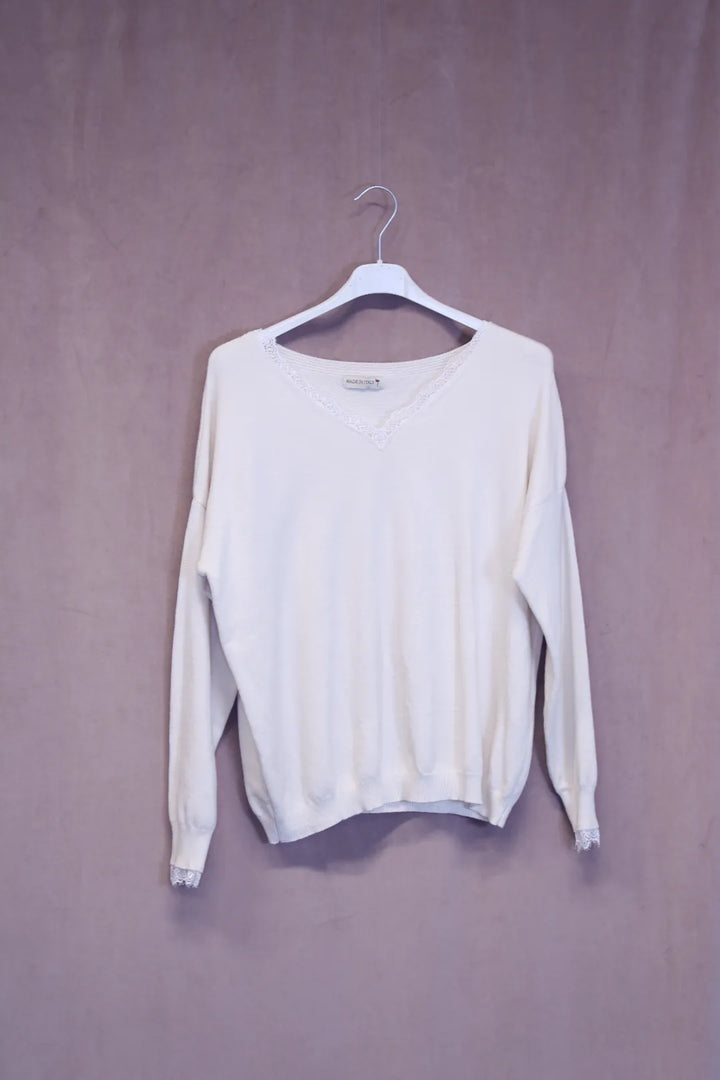 Neule pitseillä Teija