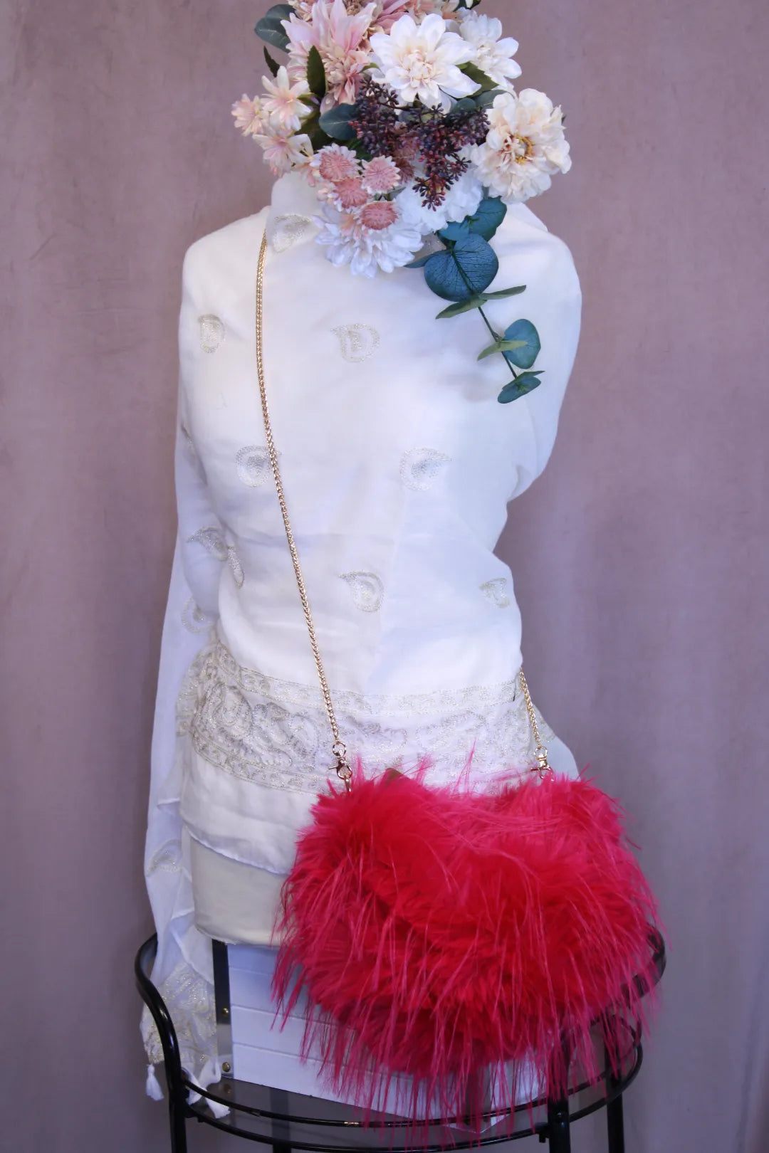 Tekoturkislaukku Lumi