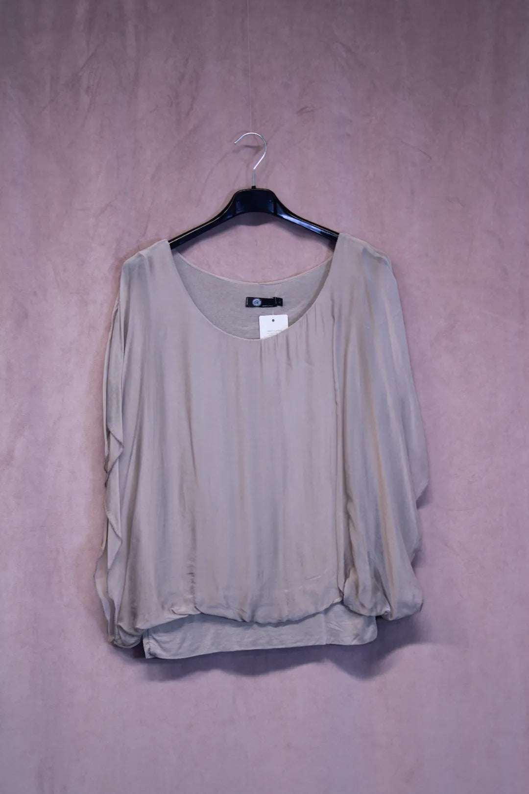 Silkkipaita resorilla Kiia