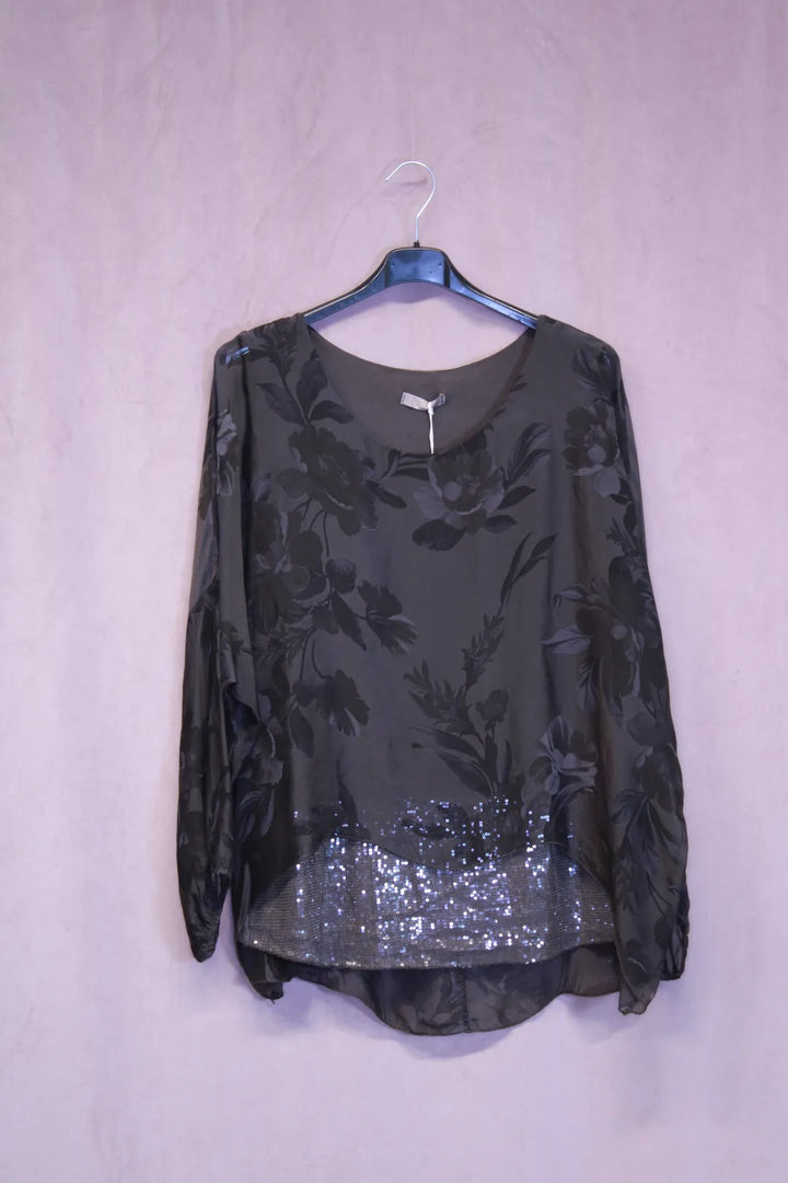 Silkkipaita paljettihelmalla Tyyne