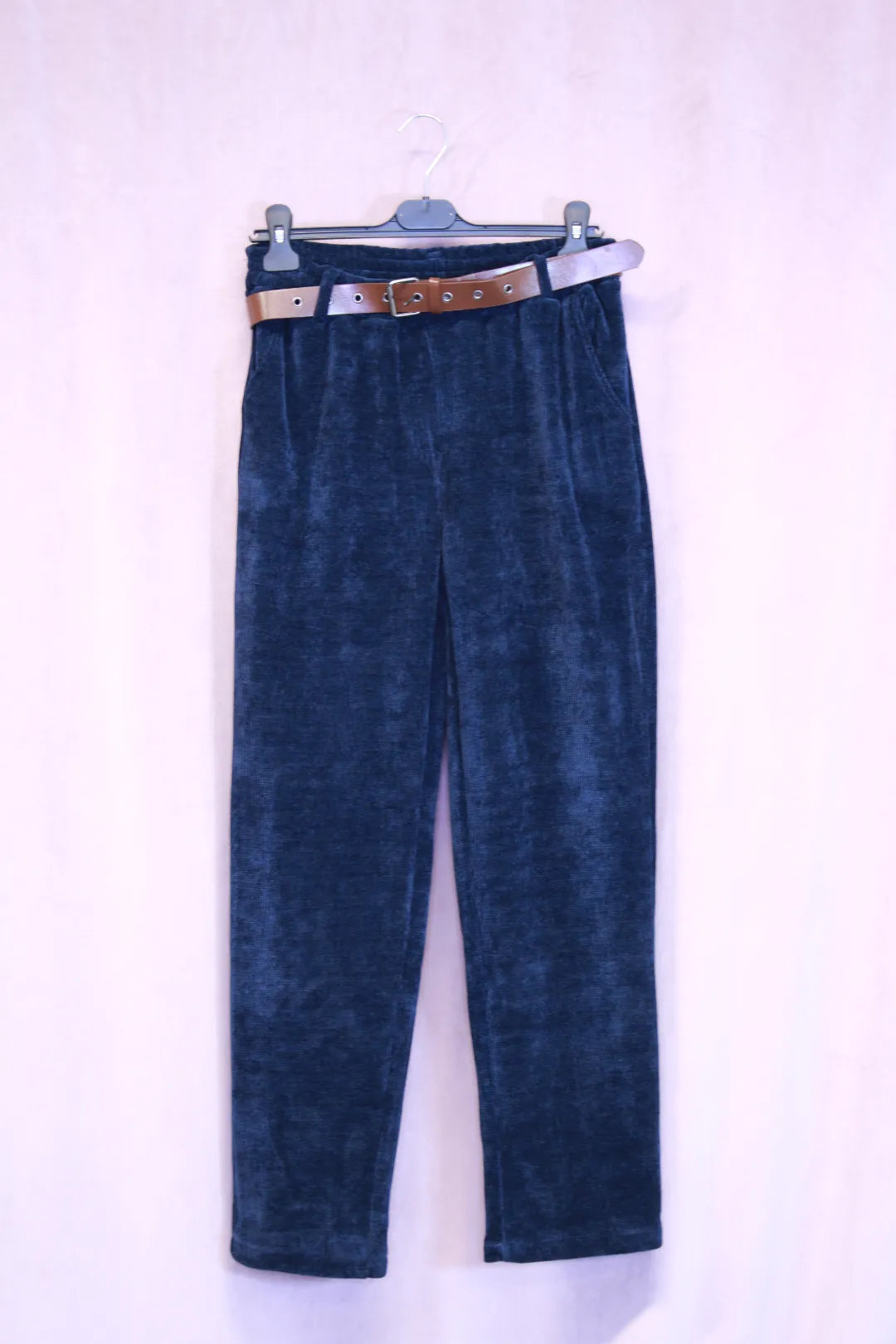 Pehmeät housut vyöllä Katja