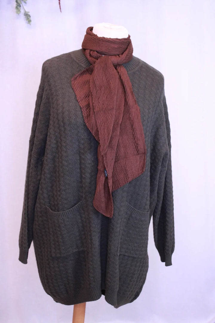 Yksivärinen ohut huivi