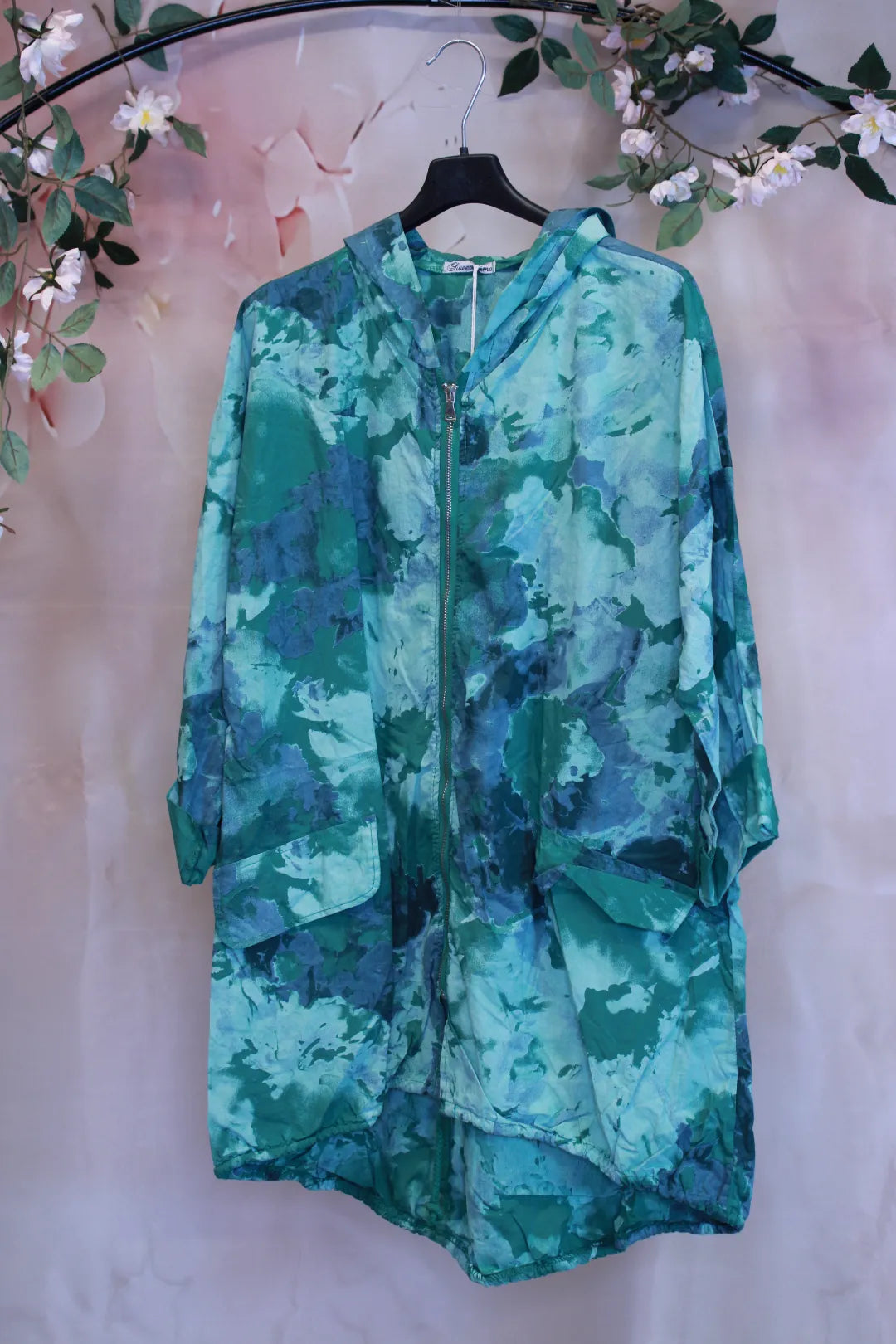 Kevyt takki hupulla - Milka