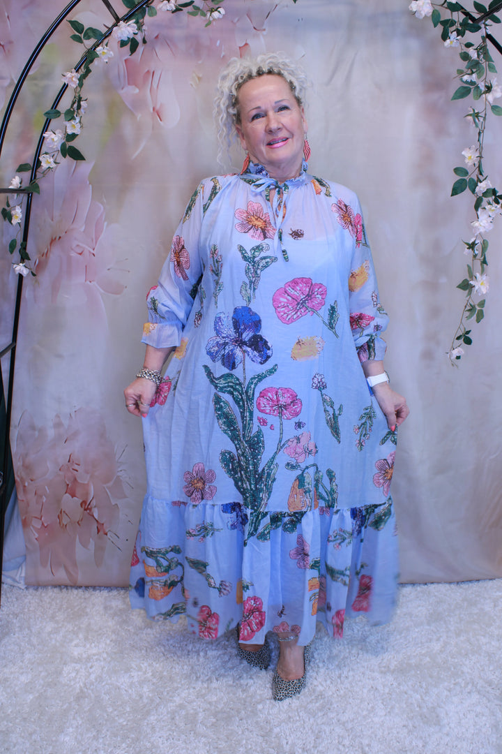 Mekko kukkakuosilla - Margareta