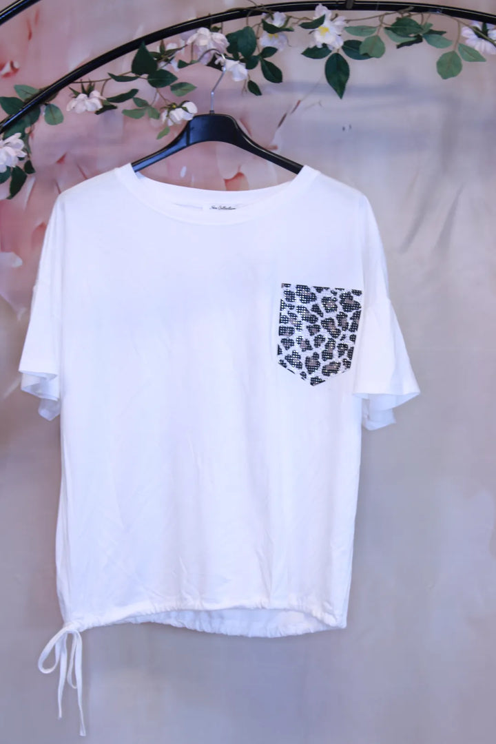 T-paita leokuvioinnilla  - Kreetta