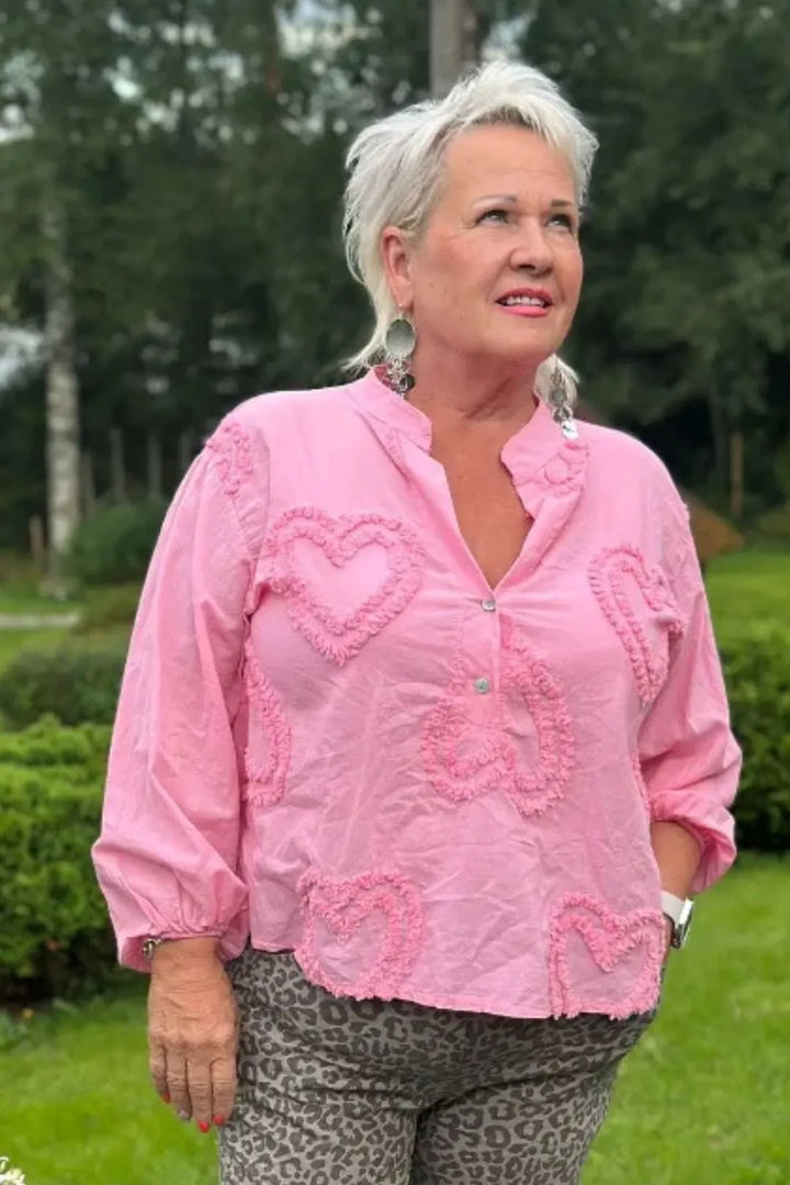 Puuvillapaita sydämillä XL Pirita