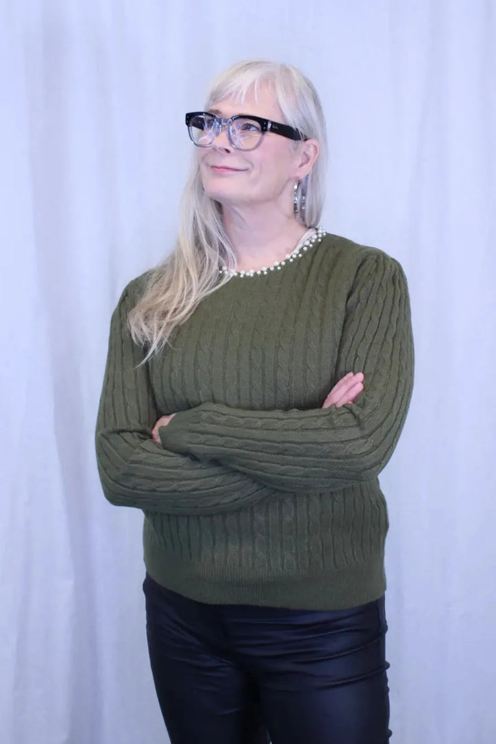 Neule helmillä Kaisla