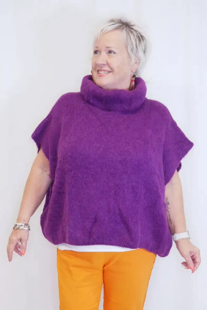 Neule kauluksella L-3XL Minja