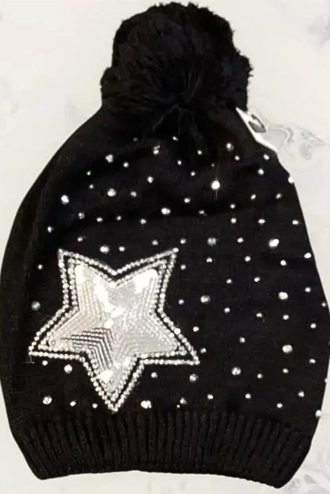 Tähtipipo tupsulla Nella