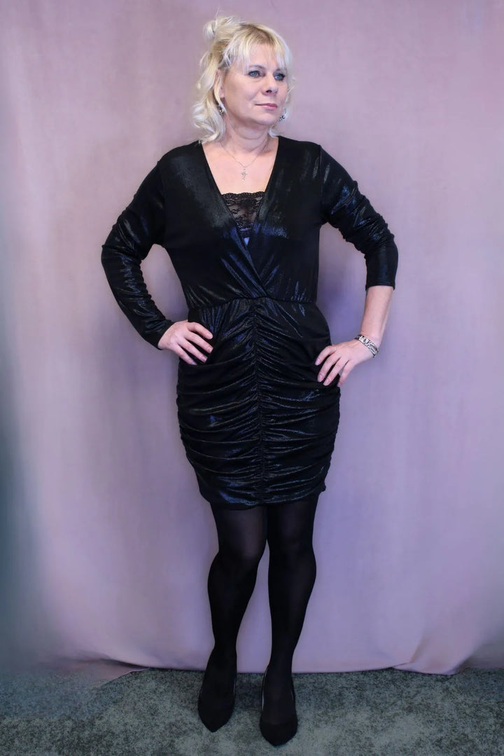 Mekko helmarypytyksellä