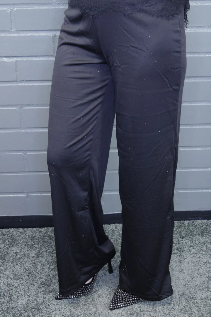 Strassikoristeiset housut Stiina