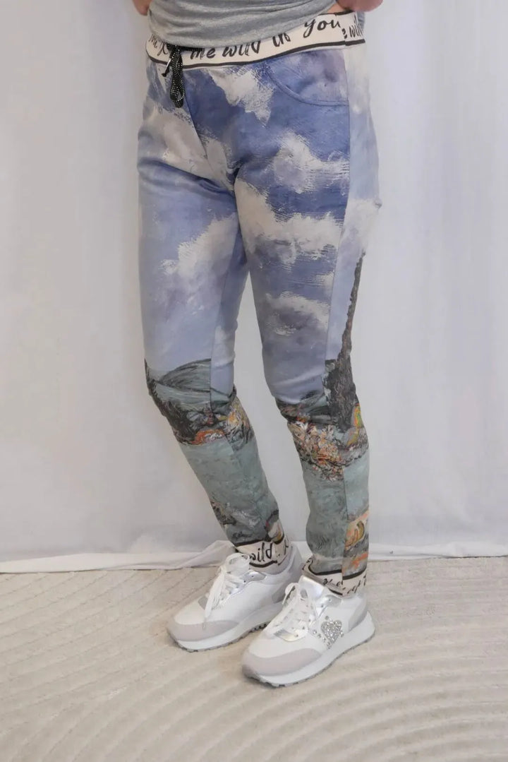 Housut maalaus 38 Reija