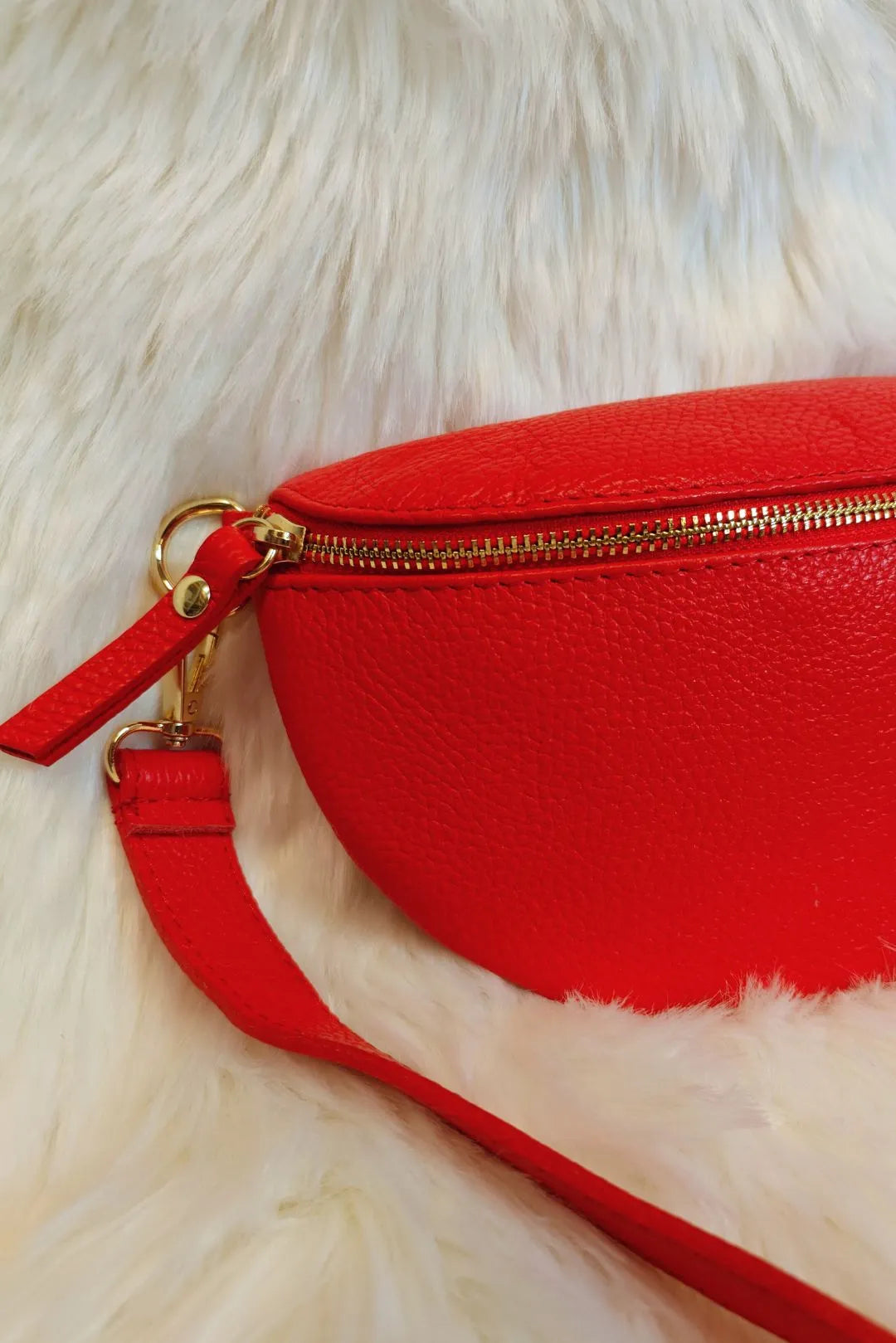 Vyölaukku Ellen - nahkaa