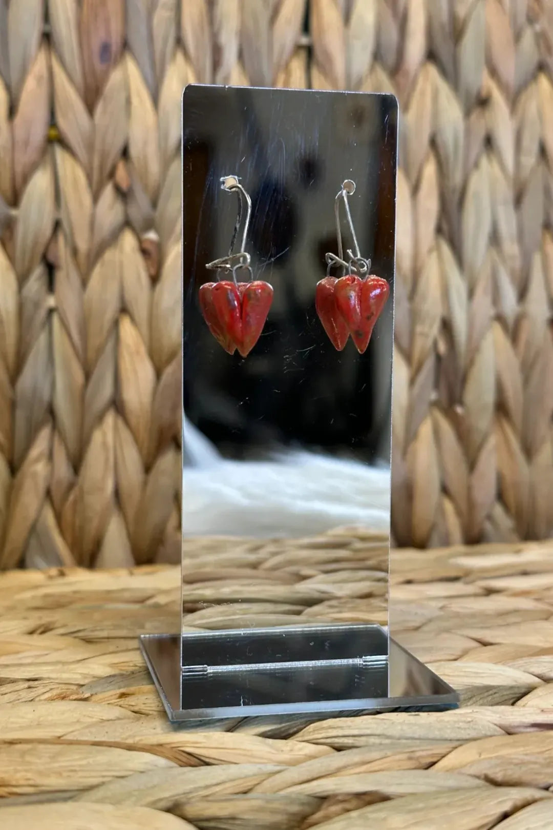 Keraamiset Sydänkorvakorut