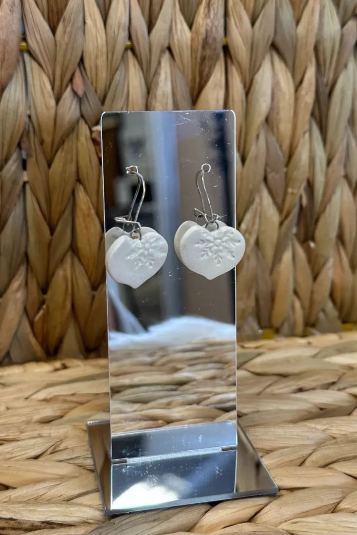 Keraamiset Sydänkorvakorut