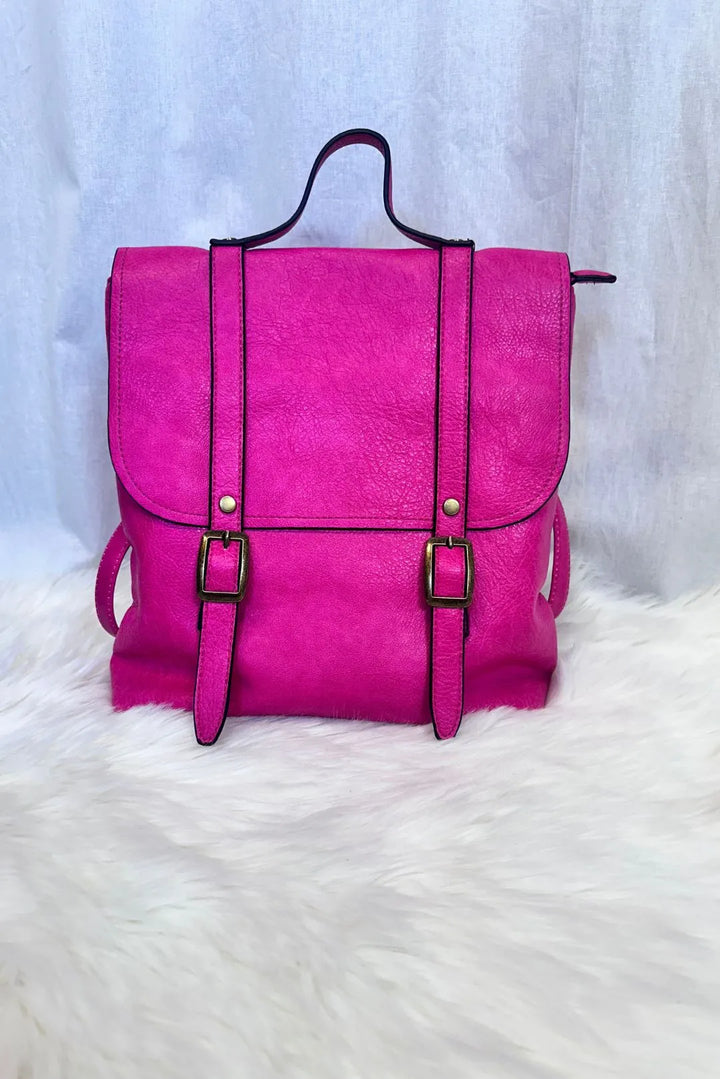 Keinonahkainen solkireppu