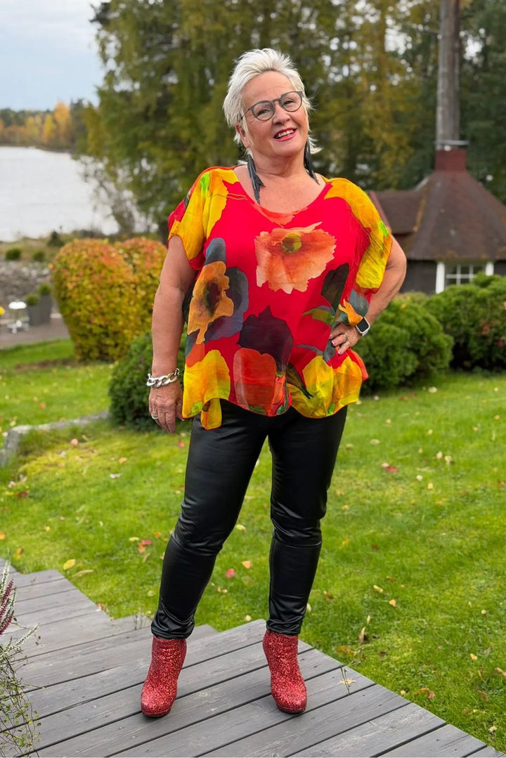 Silkkipaita kukkakuviolla Matleena