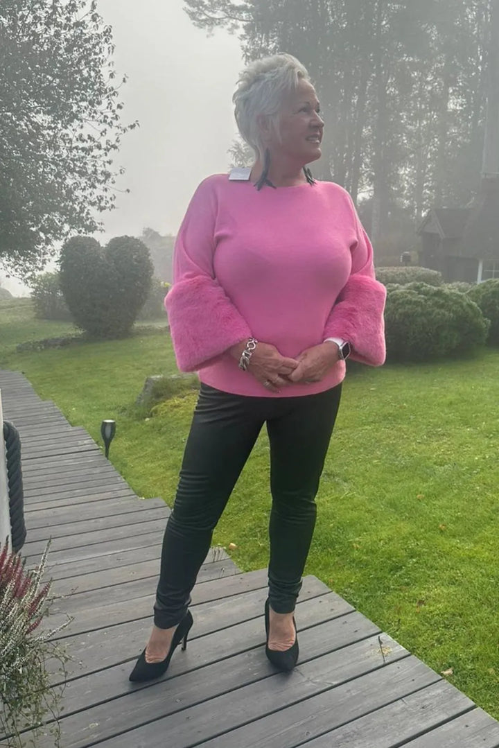 Neule tekoturkishihoilla Pilvi