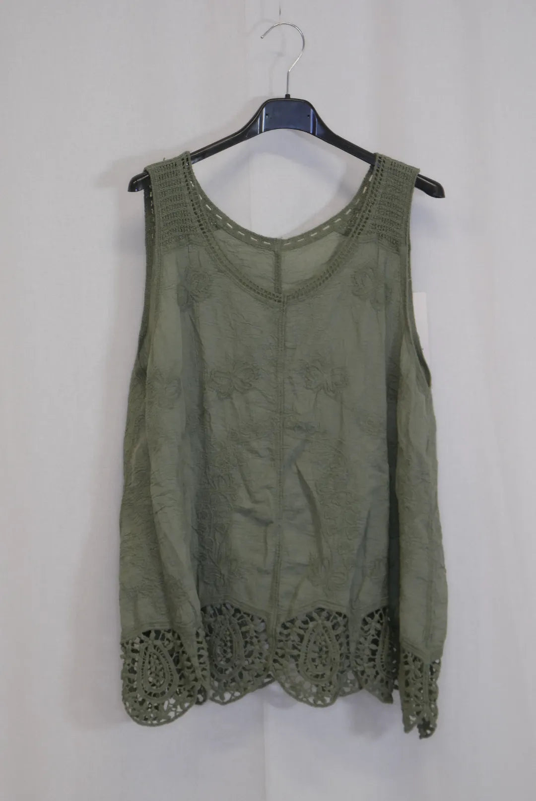 Toppi pitsihelmalla Silja