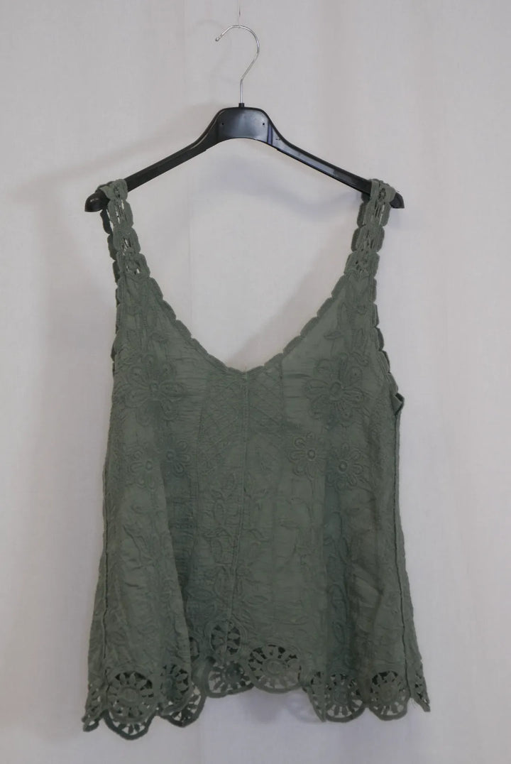 Lyhyt pitsitoppi Satu