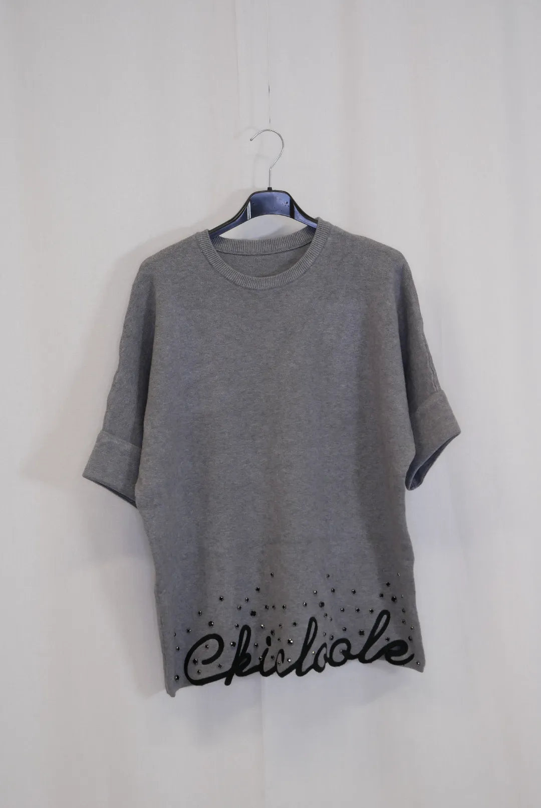 Neule helmakoristeella Erja