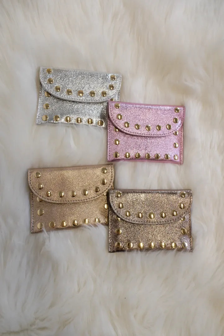 Pussukka / nahkaa Laila