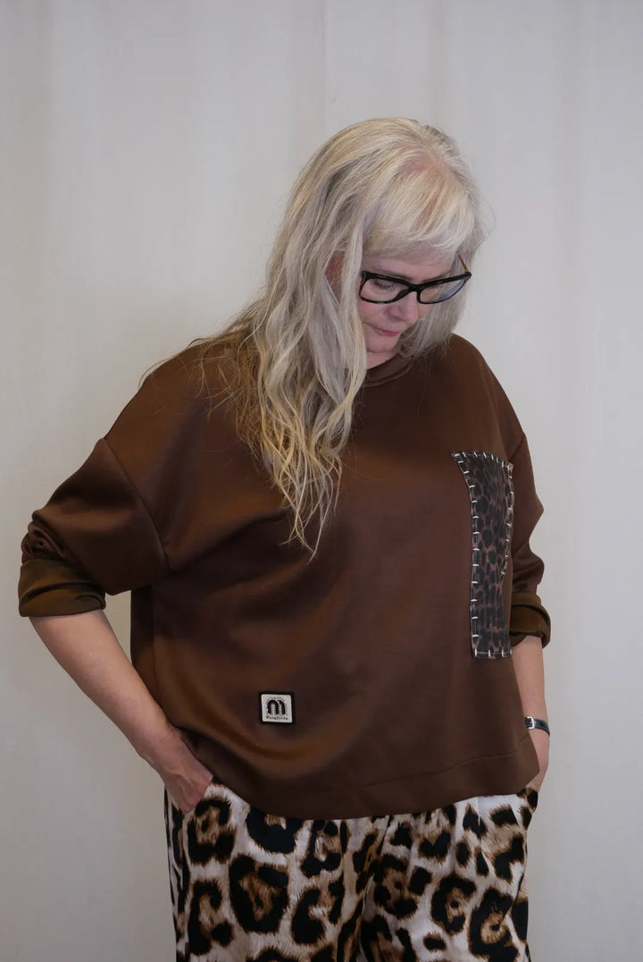 Collegepaita Emilia L