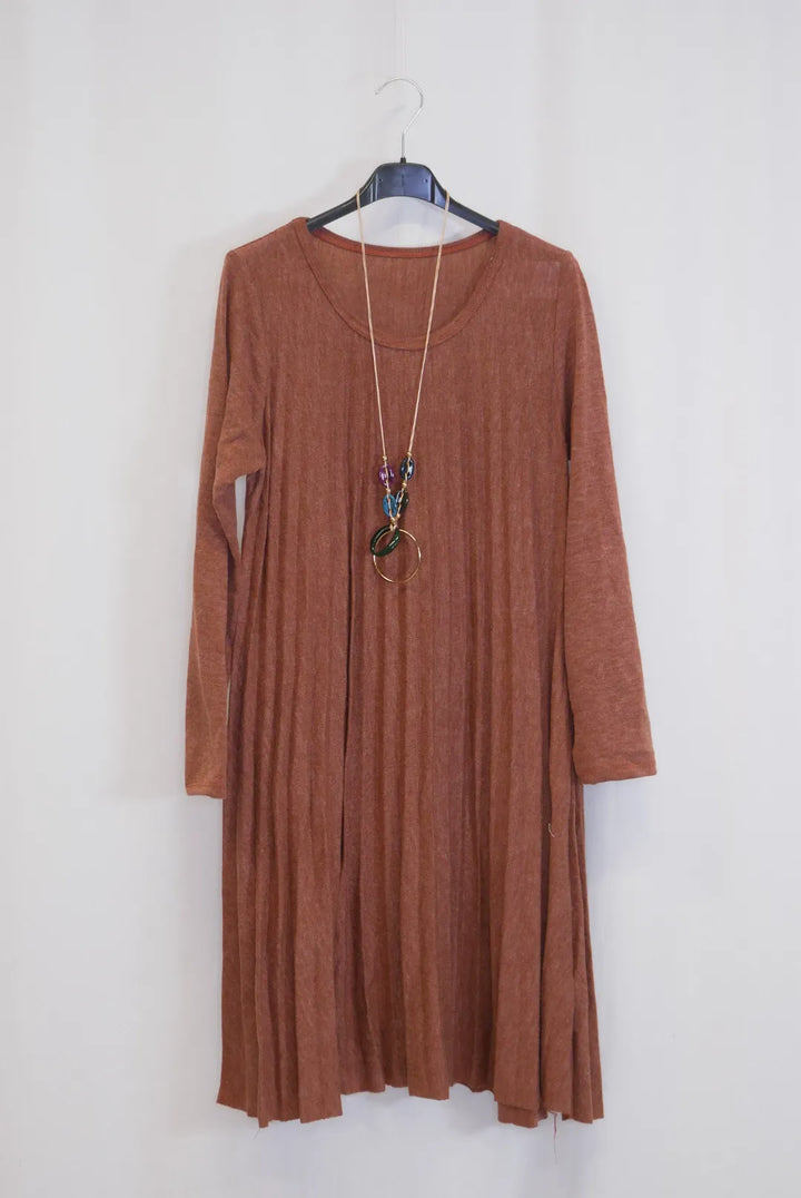 Pliseerattu neulemekko Heli